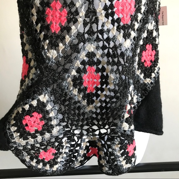 Free People Love Trapeze Crochet Tee Vee Sequins - Picture 4 of 7